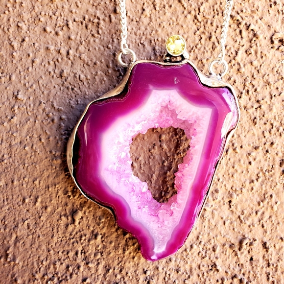 New Pink Agate Druzy & Citrine Silver Necklace. - Picture 15 of 16